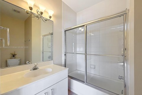 Townhouse in Boca Raton, Florida 4 bedrooms, 194.07 sq.m. № 1947288 - photo 29