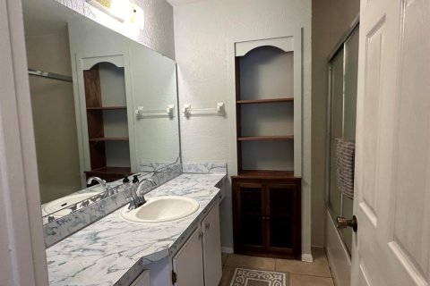 House in Port St. Lucie, Florida 3 bedrooms, 130.81 sq.m. № 2353041 - photo 21