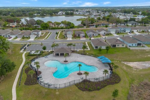 Villa ou maison à vendre à Haines City, Floride: 4 chambres, 170.94 m2 № 2405215 - photo 25