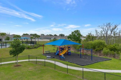 Villa ou maison à vendre à Haines City, Floride: 4 chambres, 170.94 m2 № 2405215 - photo 26
