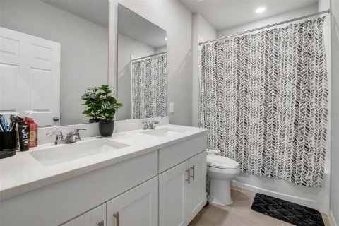Villa ou maison à vendre à Haines City, Floride: 4 chambres, 170.94 m2 № 2405215 - photo 4