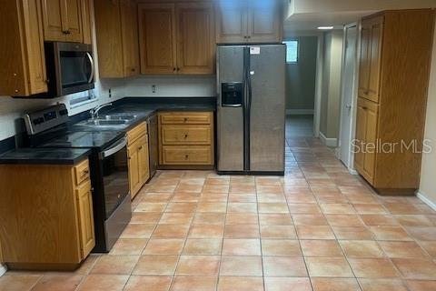 Villa ou maison à louer à Tampa, Floride: 4 chambres, 206.89 m2 № 2131217 - photo 5