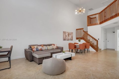 Townhouse in Lauderhill, Florida 3 bedrooms, 207.26 sq.m. № 2048005 - photo 9