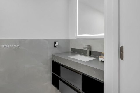 Townhouse in Lauderhill, Florida 3 bedrooms, 207.26 sq.m. № 2048005 - photo 11