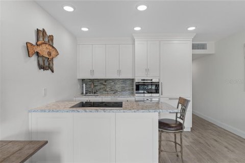 Copropriété à vendre à Homosassa, Floride: 1 chambre № 2405323 - photo 14