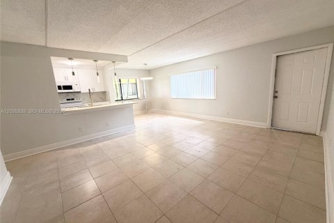 Copropriété à louer à Boynton Beach, Floride: 2 chambres, 83.61 m2 № 2385103 - photo 10