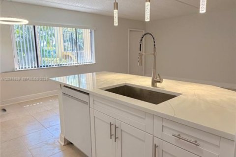 Copropriété à louer à Boynton Beach, Floride: 2 chambres, 83.61 m2 № 2385103 - photo 4