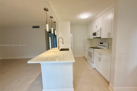Copropriété à louer à Boynton Beach, Floride: 2 chambres, 83.61 m2 № 2385103 - photo 5
