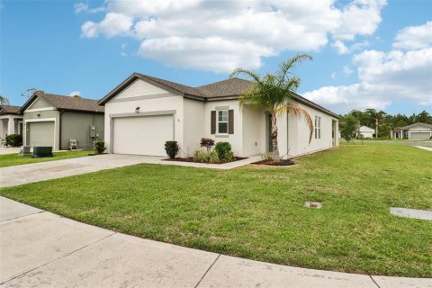 House in New Smyrna Beach, Florida 3 bedrooms, 141.4 sq.m. № 2157414 - photo 25