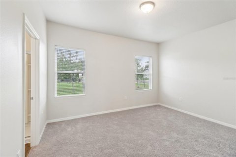 House in New Smyrna Beach, Florida 3 bedrooms, 141.4 sq.m. № 2157414 - photo 18
