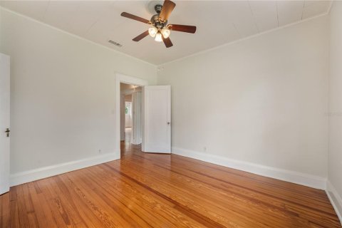 House in Lakeland, Florida 2 bedrooms, 138.98 sq.m. № 2316693 - photo 16