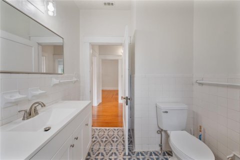House in Lakeland, Florida 2 bedrooms, 138.98 sq.m. № 2316693 - photo 19