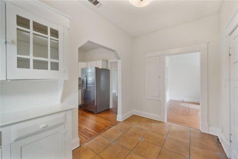 House in Lakeland, Florida 2 bedrooms, 138.98 sq.m. № 2316693 - photo 13