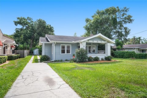 House in Lakeland, Florida 2 bedrooms, 138.98 sq.m. № 2316693 - photo 2