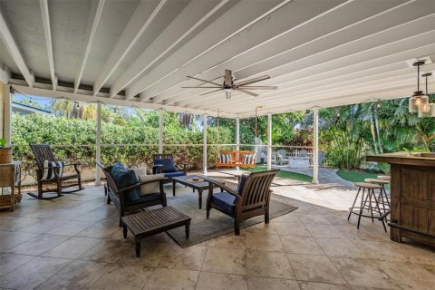 House in Saint Petersburg, Florida 3 bedrooms, 159.61 sq.m. № 1666397 - photo 25