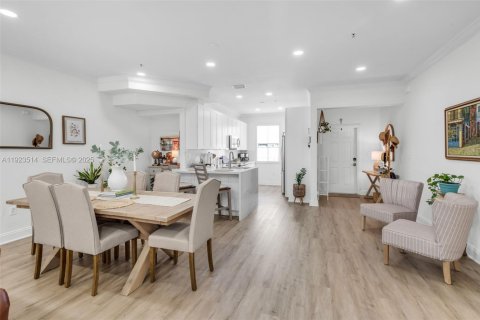 Condominio en venta en Miramar, Florida, 3 dormitorios, 132.48 m2 № 1983583 - foto 9