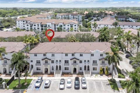 Condominio en venta en Miramar, Florida, 3 dormitorios, 132.48 m2 № 1983583 - foto 26