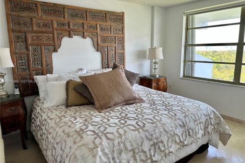 Condo in Key Biscayne, Florida, 2 bedrooms  № 2035400 - photo 6