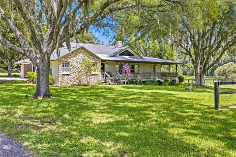 House in Ocala, Florida 3 bedrooms, 204.76 sq.m. № 2330998