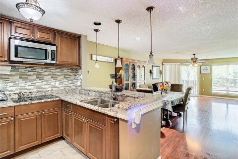 Condominio en venta en Tampa, Florida, 2 dormitorios, 91.97 m2 № 1052400 - foto 8