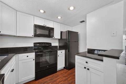 Copropriété à vendre à Winter Park, Floride: 2 chambres, 95.32 m2 № 2131780 - photo 9