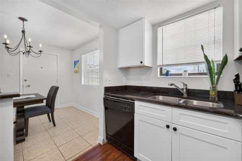 Copropriété à vendre à Winter Park, Floride: 2 chambres, 95.32 m2 № 2131780 - photo 8