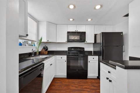 Copropriété à vendre à Winter Park, Floride: 2 chambres, 95.32 m2 № 2131780 - photo 6