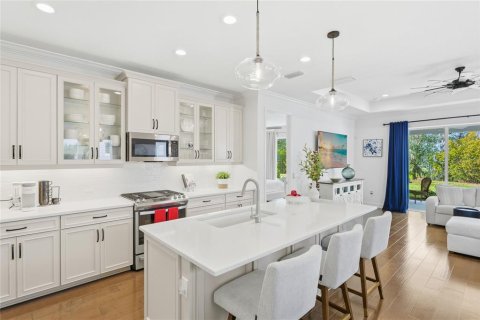 House in Bradenton, Florida 4 bedrooms, 226.12 sq.m. № 2099325 - photo 8