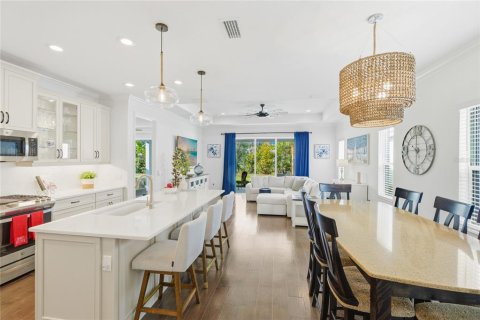 House in Bradenton, Florida 4 bedrooms, 226.12 sq.m. № 2099325 - photo 7