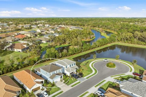 House in Bradenton, Florida 4 bedrooms, 226.12 sq.m. № 2099325 - photo 2