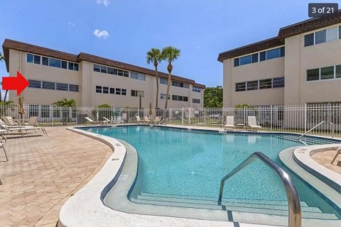 Condominio en venta en Saint Petersburg, Florida, 2 dormitorios, 79.43 m2 № 1884293 - foto 10