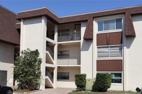 Condominio en venta en Saint Petersburg, Florida, 2 dormitorios, 79.43 m2 № 1884293 - foto 1