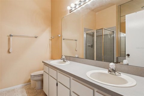House in Tampa, Florida 3 bedrooms, 190.26 sq.m. № 1771660 - photo 17
