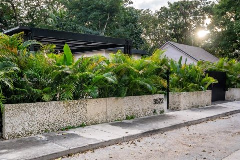 Casa en venta en Miami, Florida, 2 dormitorios, 119.38 m2 № 2006880 - foto 9