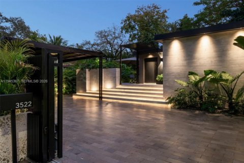 Casa en venta en Miami, Florida, 2 dormitorios, 119.38 m2 № 2006880 - foto 4