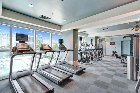 Купить кондоминиум в Халландейл-Бич, Флорида 2 спальни, 92.81м2, № 1984421 - фото 30