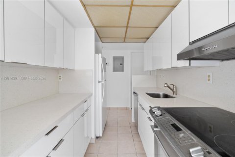 Copropriété à louer à Miami, Floride: 2 chambres, 57.04 m2 № 2076370 - photo 6