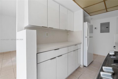 Copropriété à louer à Miami, Floride: 2 chambres, 57.04 m2 № 2076370 - photo 5
