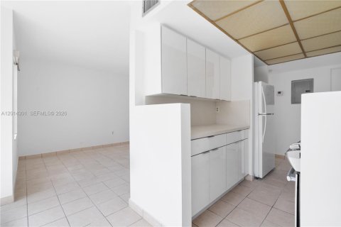 Copropriété à louer à Miami, Floride: 2 chambres, 57.04 m2 № 2076370 - photo 8