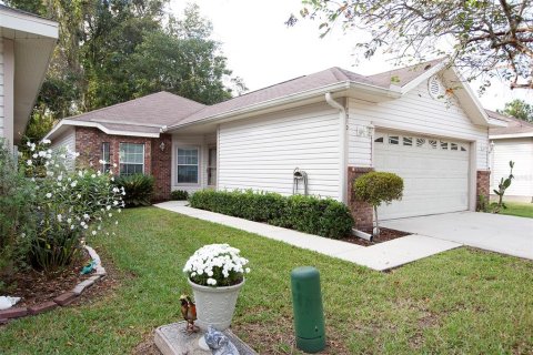 House in Gainesville, Florida 3 bedrooms, 128.21 sq.m. № 2204885