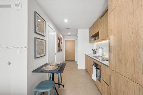 Condominio en alquiler en Miami, Florida № 2026410 - foto 3