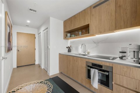 Condominio en alquiler en Miami, Florida № 2026410 - foto 4