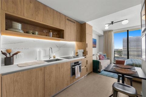 Condominio en alquiler en Miami, Florida № 2026410 - foto 5