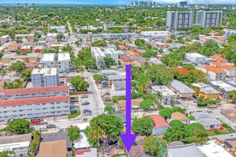 Villa ou maison à vendre à Miami, Floride: 2 chambres, 52.12 m2 № 1814929 - photo 10