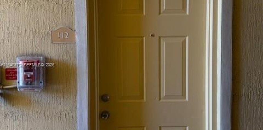 Condo in Doral, Florida, 2 bedrooms  № 2005092