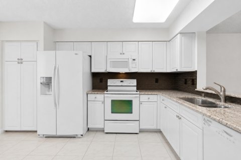 Купить кондоминиум в Делрей-Бич, Флорида 8 комнат, 135.64м2, № 2082918 - фото 19