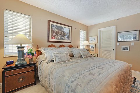 Condo in North Palm Beach, Florida, 3 bedrooms  № 2173648 - photo 28