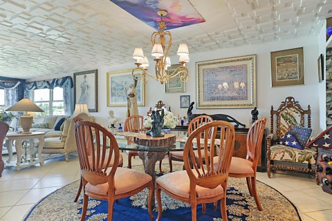 Condo in North Palm Beach, Florida, 3 bedrooms  № 2173648 - photo 8