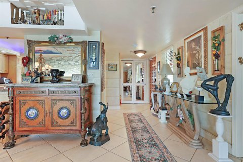 Condo in North Palm Beach, Florida, 3 bedrooms  № 2173648 - photo 9