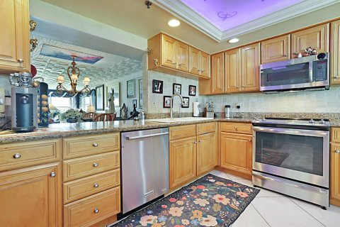 Condo in North Palm Beach, Florida, 3 bedrooms  № 2173648 - photo 12